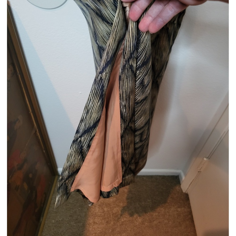 Due Per Due Womens Sz 10P 100% Silk Ikat Midi Sheath Dress Capsule Quiet Luxury - Picture 3 of 8